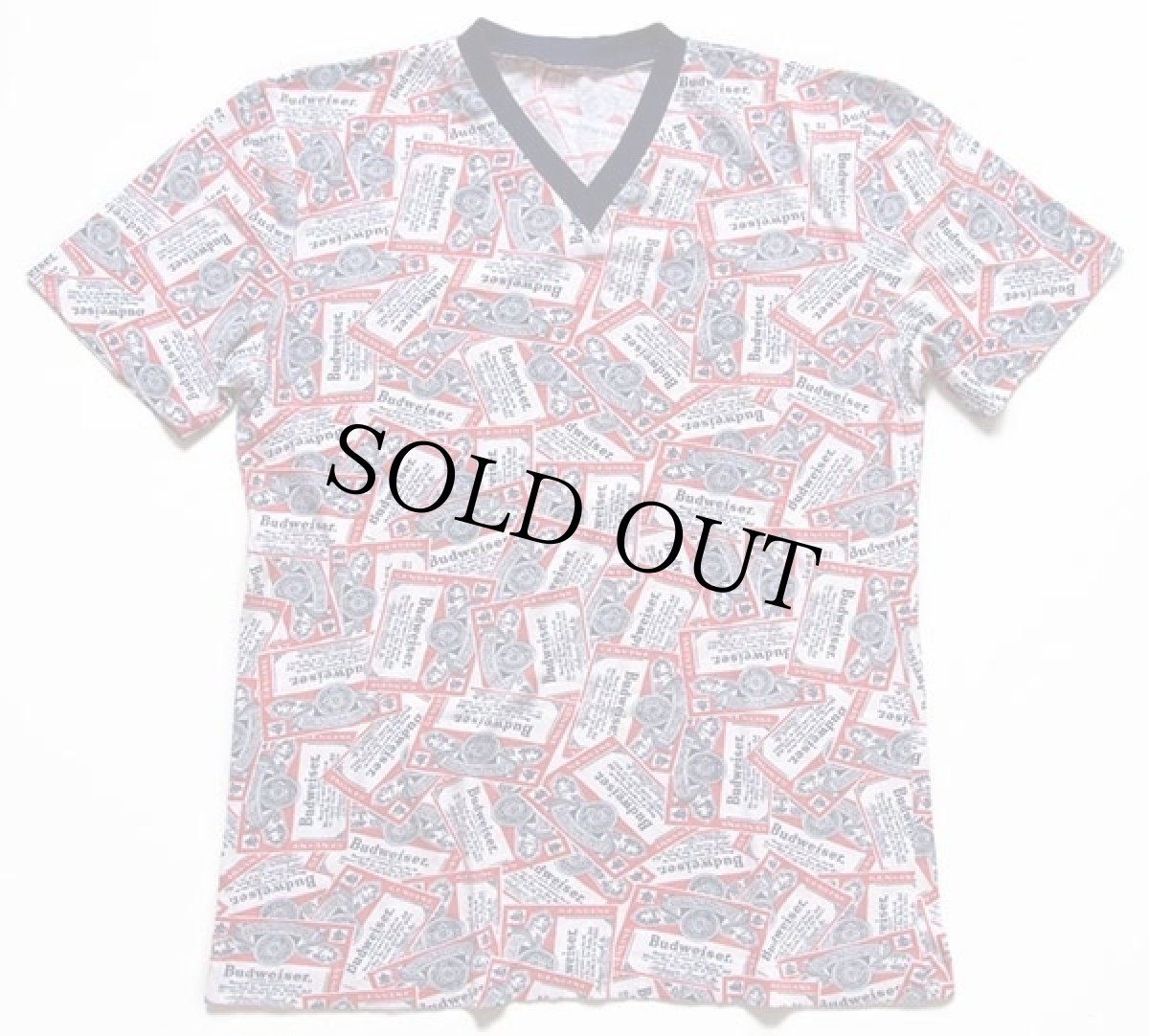 画像2: 70s Budweiserバドワイザー 総柄 染み込みプリント Vネック Tシャツ (2)