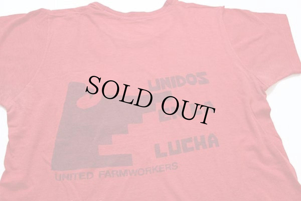 画像1: 70s USA製 UNIDOS EN LA LUCHA UNITED FARMWORKERS 染み込みプリント コットン ポケットTシャツ 赤 L (1)
