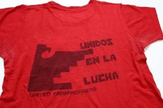 画像1: 70s USA製 UNIDOS EN LA LUCHA UNITED FARMWORKERS 染み込みプリント コットン ポケットTシャツ 赤 L (1)