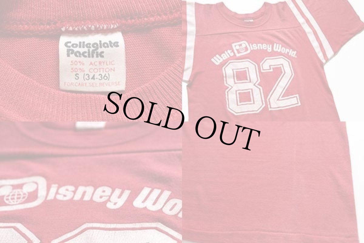 画像4: 80s USA製 Collegiate Pacific Walt Disney World 82 ナンバリング フロッキープリント フットボールTシャツ 赤 S (4)