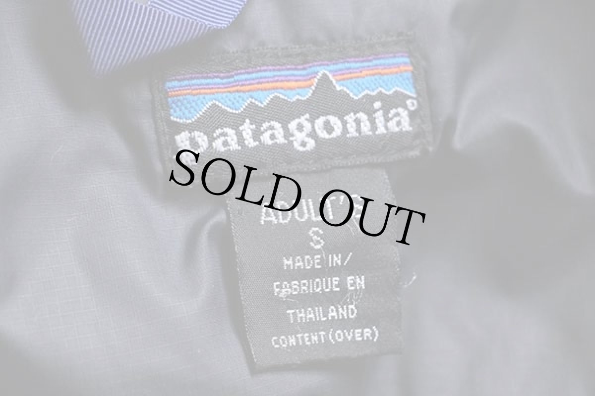 画像4: 00s patagoniaパタゴニア ナイロン プルオーバー パフボールジャケット 青紺 S (4)