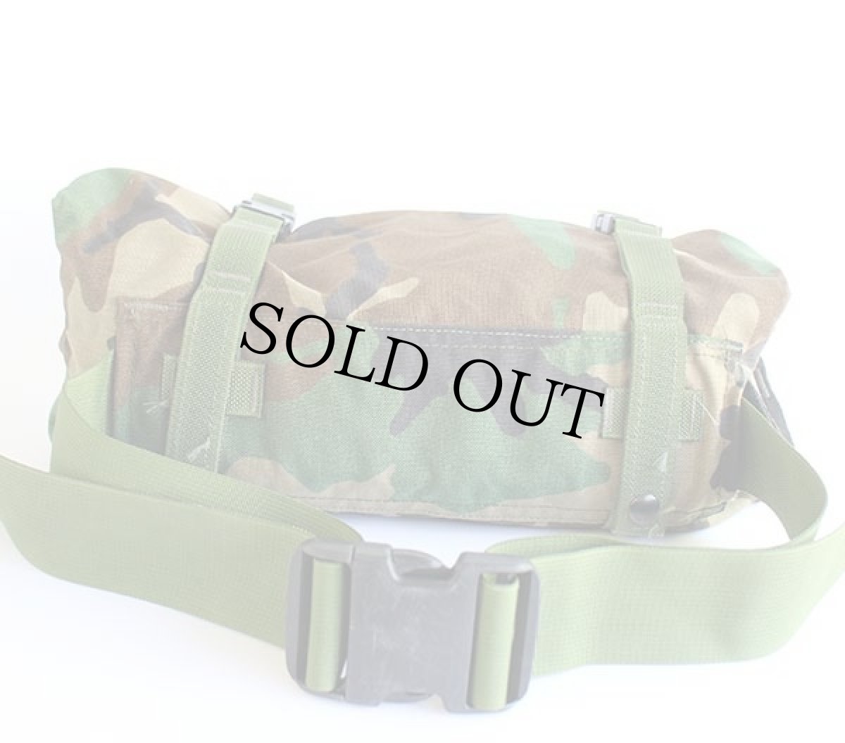 画像2: 00s 米軍 U.S.ARMY MOLLE 2 ウッドランドカモ ナイロン ウエストバッグ (2)