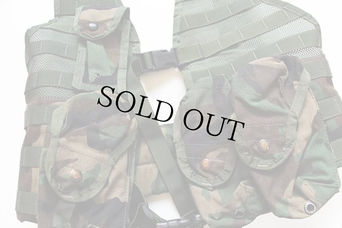 画像8: 00s 米軍 U.S.ARMY ウッドランドカモ MOLLE 2 FLC ベスト マガジンポーチ付き (8)