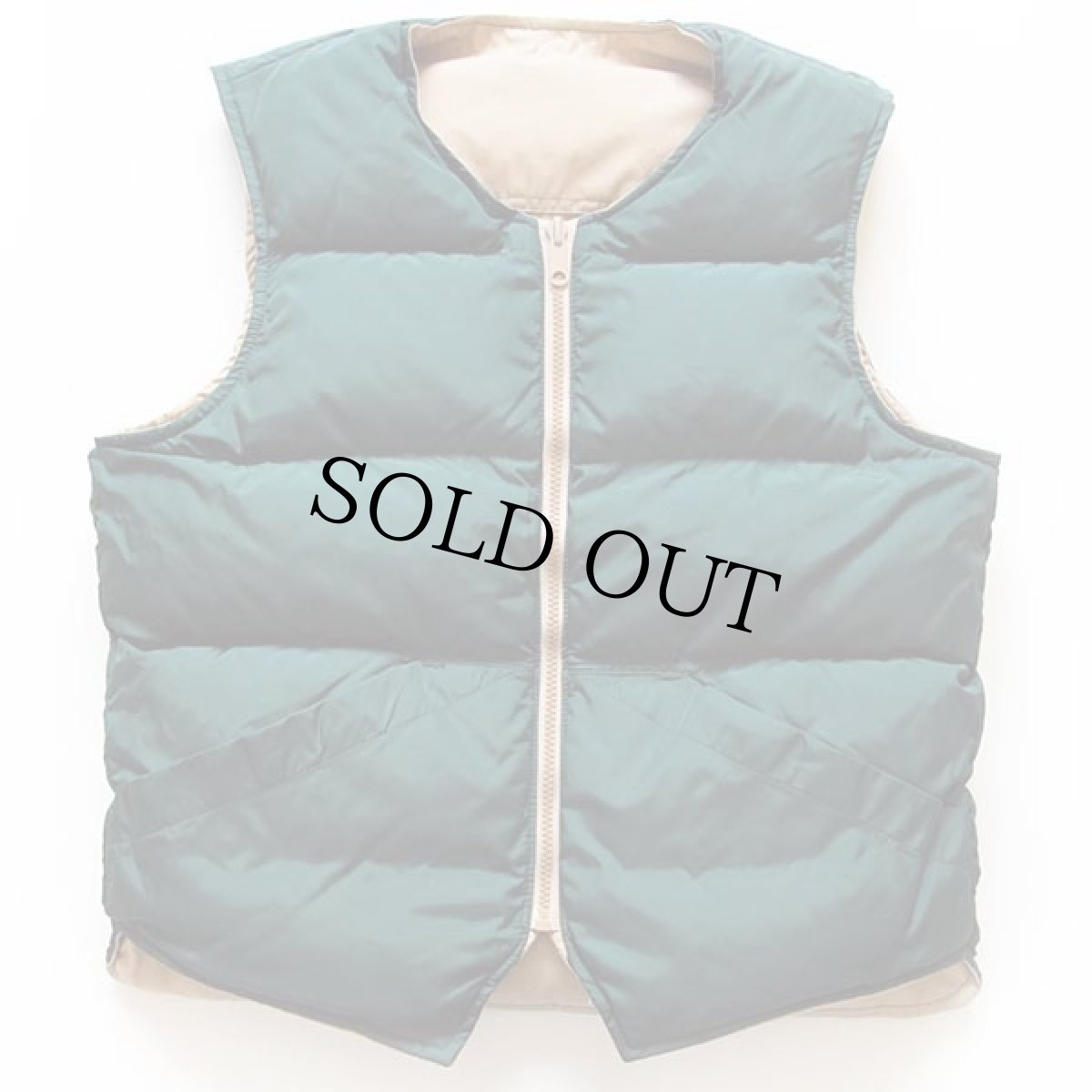 画像3: 80s EddieBauerエディーバウアー ノーカラー リバーシブル ダウンベスト タン×緑 S (3)