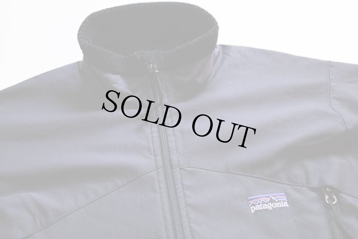 画像3: 00s カナダ製 patagoniaパタゴニア R1 ソフトシェルジャケット チャコールグレー S★刺繍ロゴ (3)