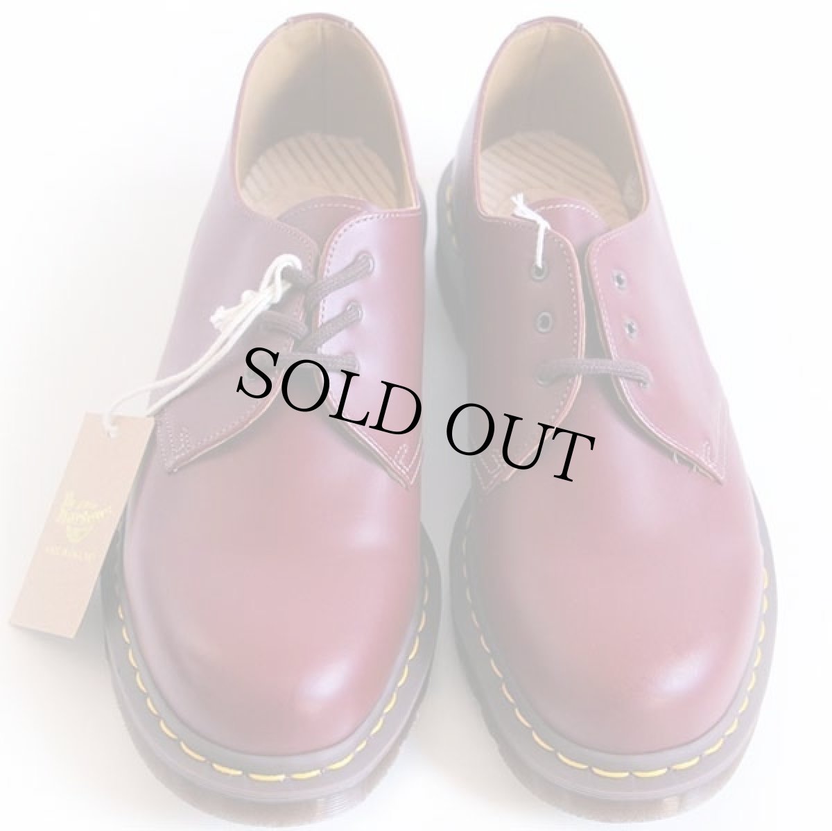 画像3: デッドストック★英国製 DR.MARTENSドクターマーチン 3ホール レザーシューズ チェリーレッド UK10 (3)