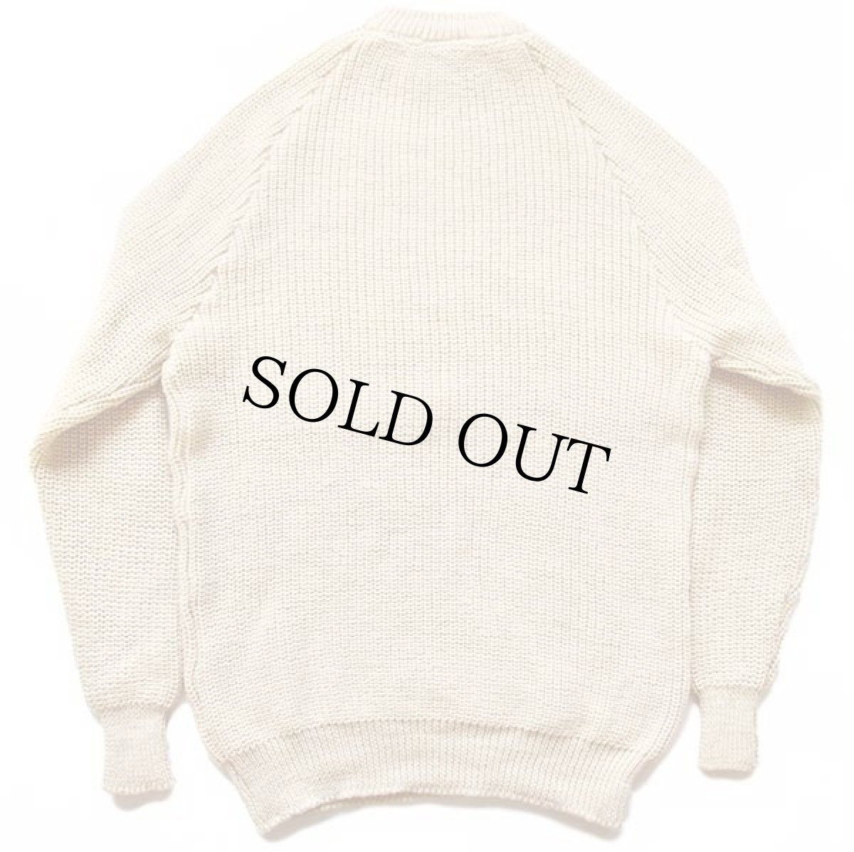 画像2: 英国製 GOKEYSゴーキー エルボーパッチ付き ローゲージ ウールニット セーター ナチュラル (2)