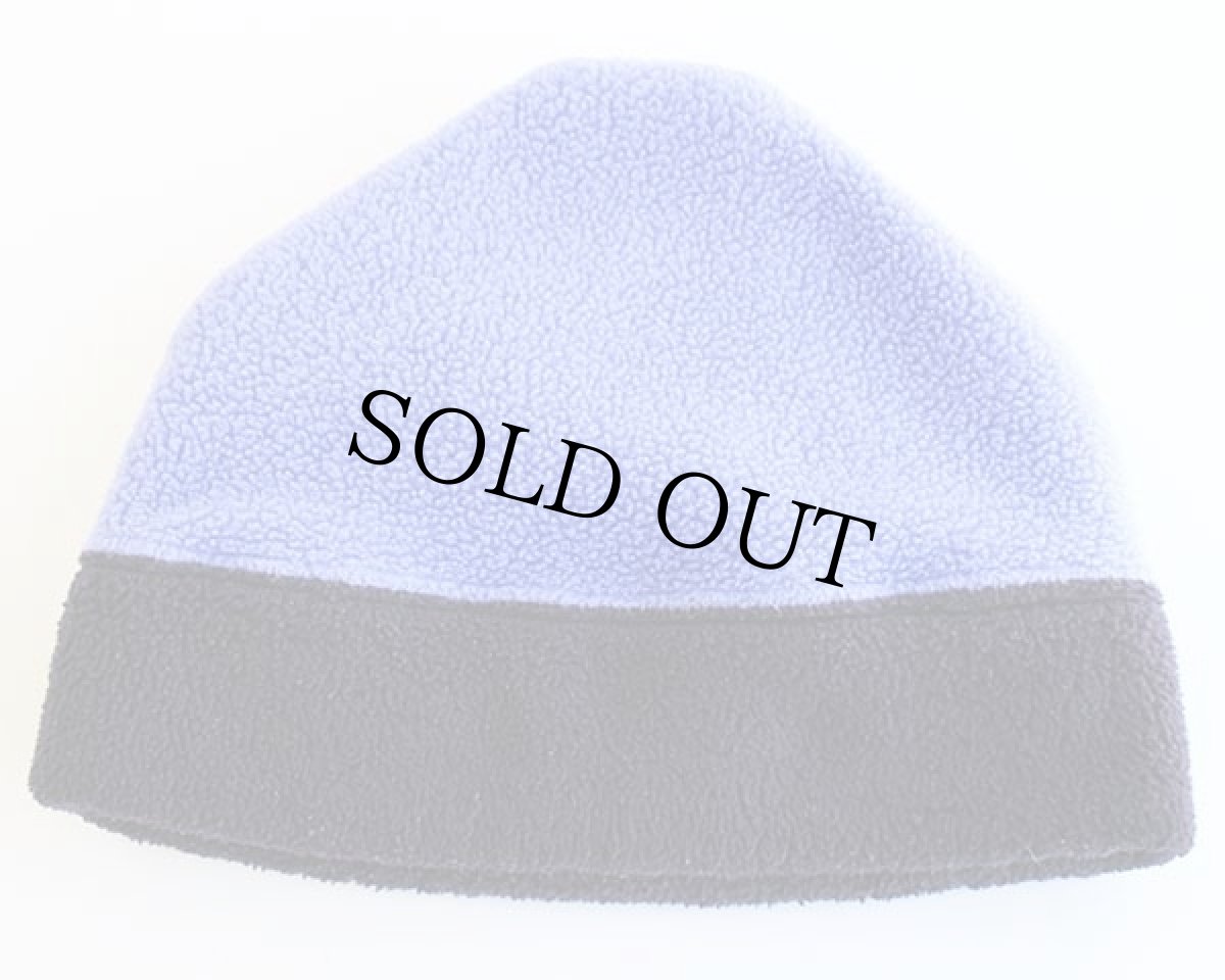 画像2: 80s USA製 patagoniaパタゴニア ロゴ刺繍 ツートン フリースキャップ 薄紫×紺 L (2)