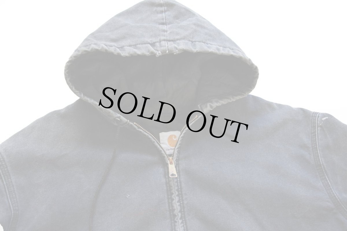 画像3: 90s carharttカーハート キルティングライナー ダック地 アクティブジャケット パーカー ボロ ペンキ飛び 紺 フェード (3)