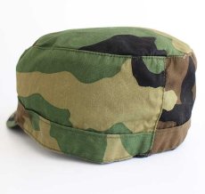 画像2: 90s 米軍 U.S.ARMY ウッドランドカモ 耳当て付き BDU キャップ 7 1/2 (2)