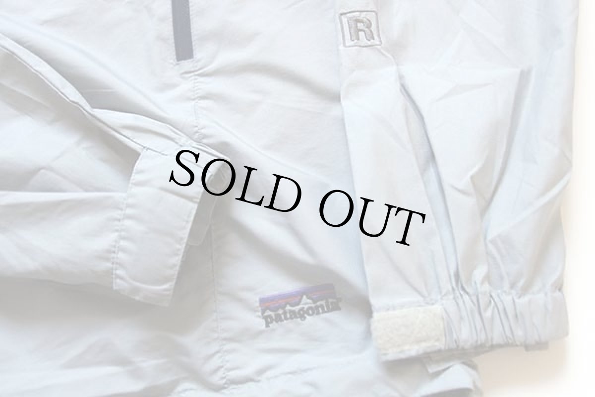 画像5: 00s patagoniaパタゴニア エッセンシェル プルオーバー ナイロンパーカー ライトグレー S★刺繍ロゴ (5)