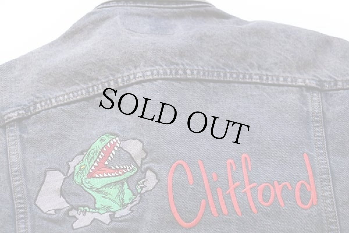 画像3: 80s USA製 Levi'sリーバイス Clifford 恐竜 刺繍 70507 デニムジャケット 4ポケット 後染め 薄紺 S (3)