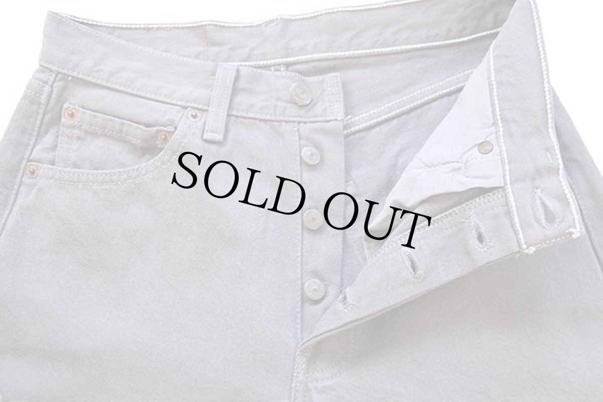 画像4: 90s USA製 Levi'sリーバイス 501 グレー デニムパンツ w28 (4)