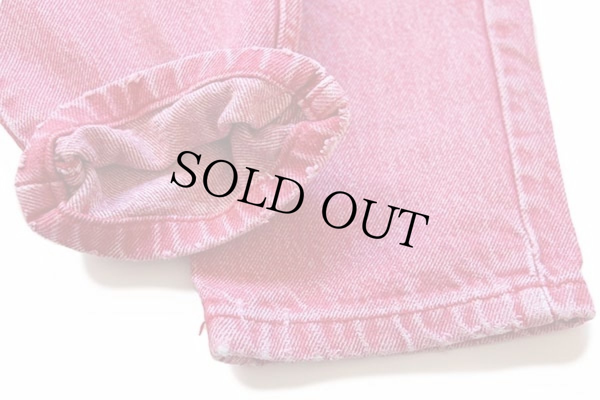 画像7: 90s USA製 GUESS JEANS ゲス テーパード カラーデニムパンツ 薄赤 w30 (7)