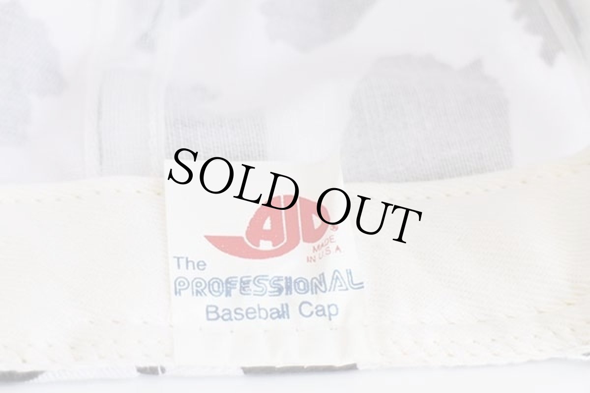 画像4: 80s USA製 naturally yours 刺繍 牛柄 キャップ 白×黒 (4)