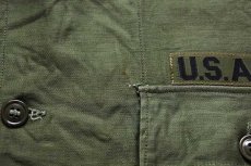 画像5: 60s 米軍 U.S.ARMY パッチ付き コットンサテン ユーティリティシャツ オリーブグリーン (5)
