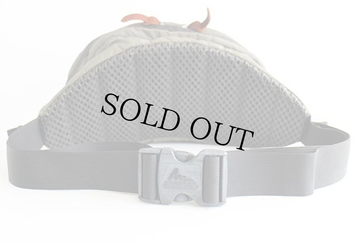 画像2: 00s USA製 GREGORYグレゴリー 銀文字タグ テールメイト ナイロン ウエストバッグ グレー XS (2)