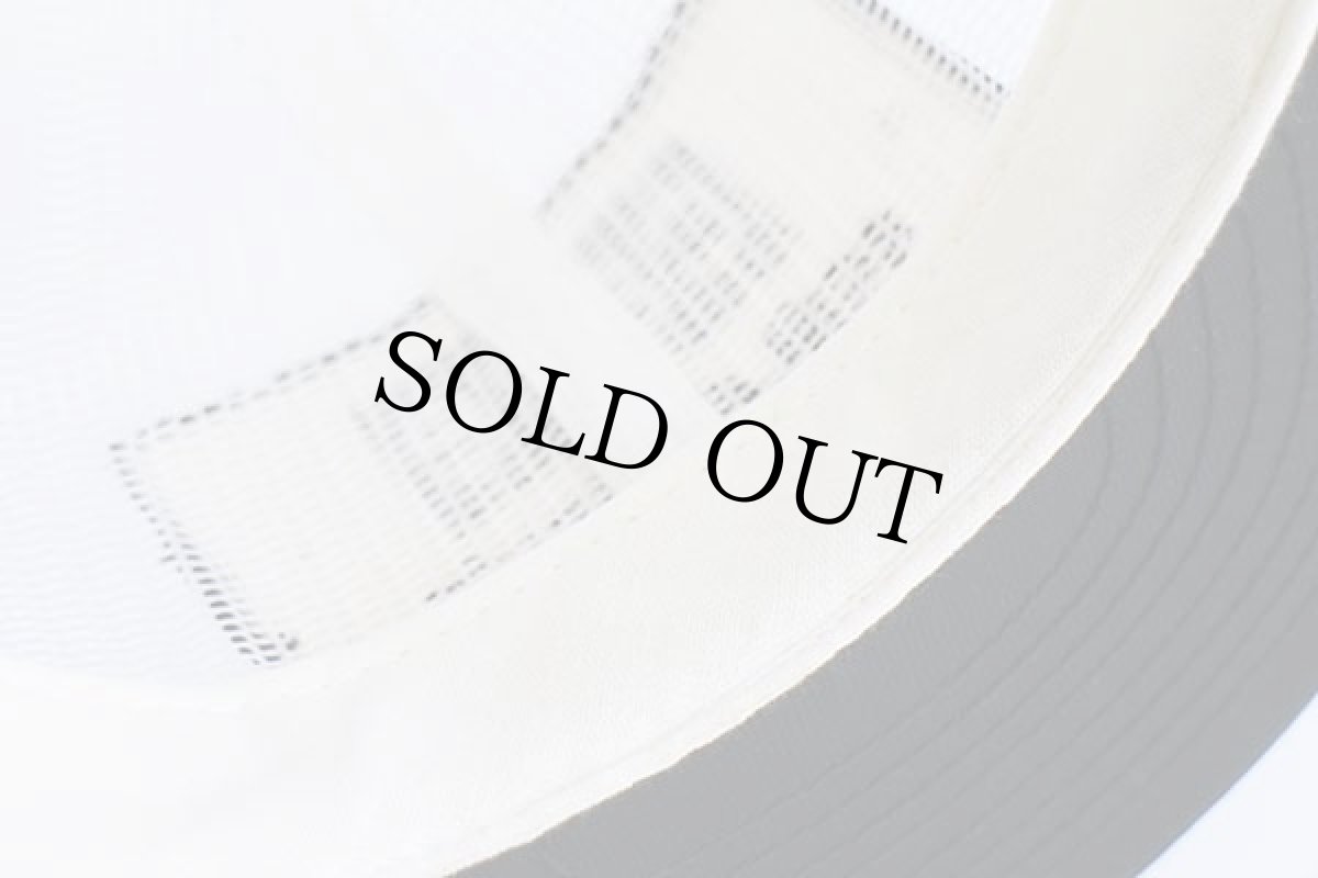 画像5: 80s case パッチ付き ツートン 切り替え オールメッシュキャップ 白×黒 (5)