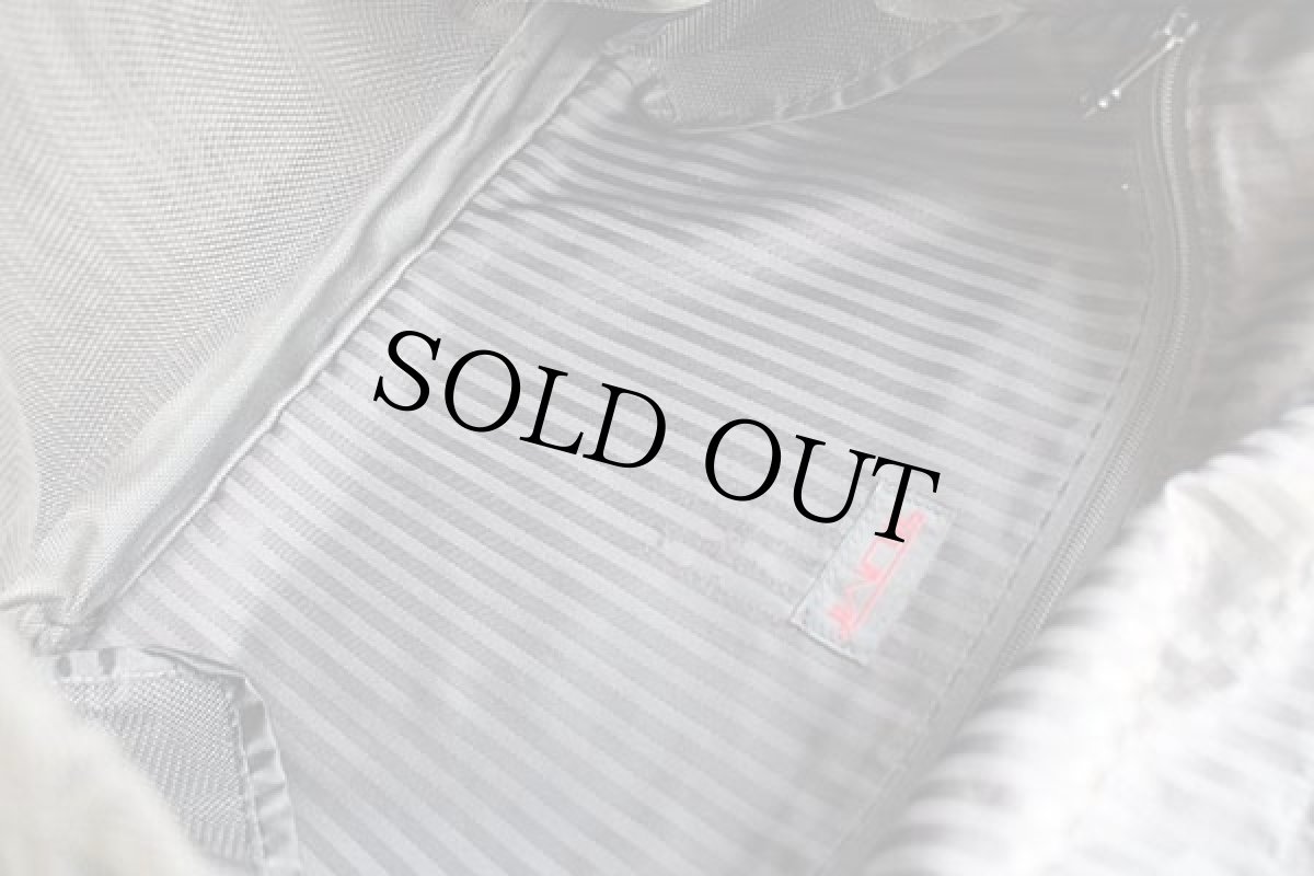 画像8: TUMIトゥミ 2652D3 ナイロン ショルダーバッグ 黒 (8)