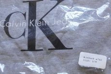 画像4: デッドストック★90s USA製 Calvin Klein Jeans カルバンクライン ロゴ コットンTシャツ グレー S/M (4)