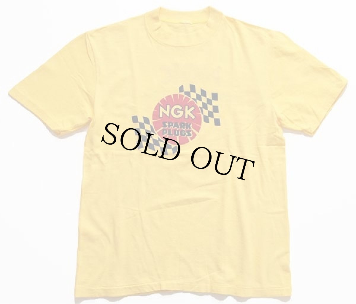 画像2: 70s NGK SPARK PLUGS ロゴ 両面プリント コットンTシャツ 黄 (2)