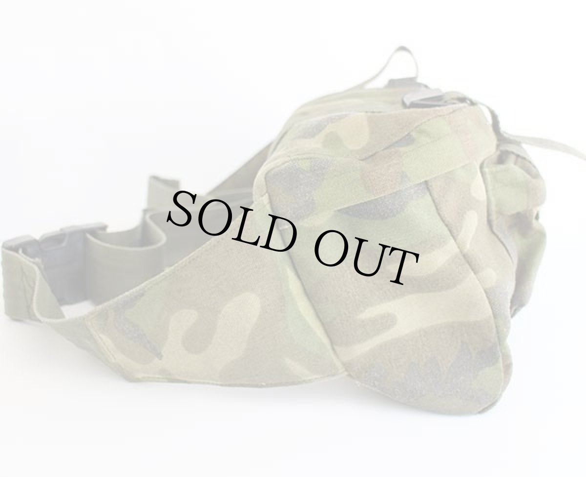 画像3: 80s USA製 EASTPAKイーストパック ウッドランドカモ ナイロン ウエストバッグ (3)