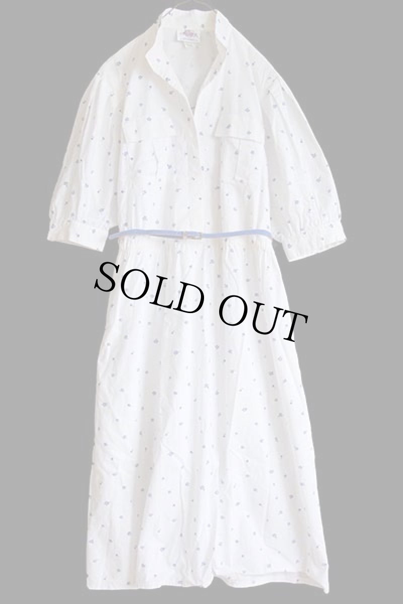 画像2: 70s Lanz 小花柄 総柄 スタンドカラー パフスリーブ 七分袖 コットン ワンピース 白 (2)