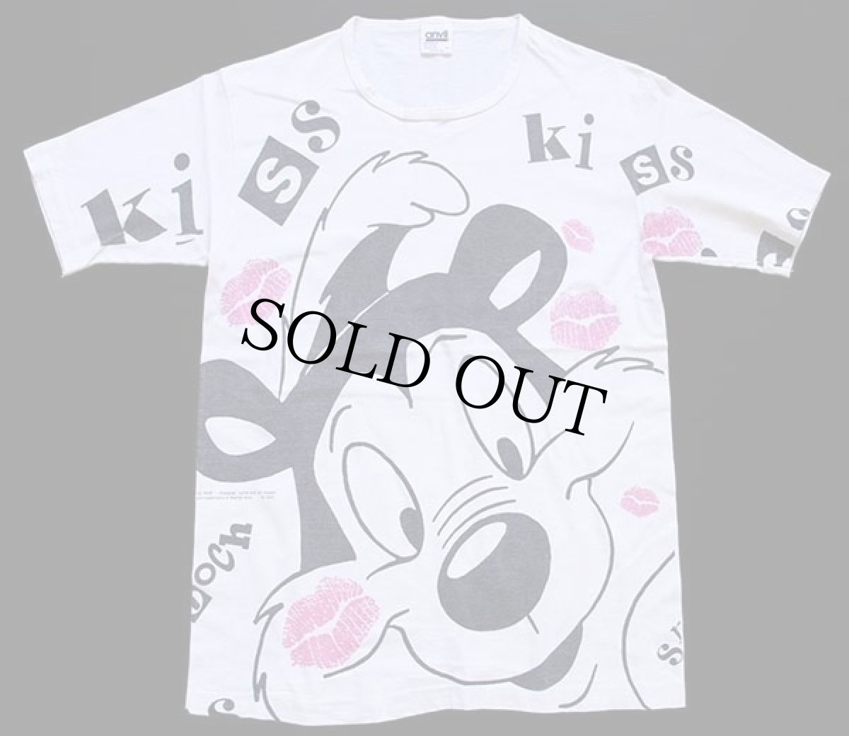 画像1: 90s USA製 PEPE LE PEWペペルピュー Kiss 全面 染み込みプリント コットンTシャツ 生成り L (1)