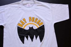 画像1: デッドストック★80s USA製 Healthknit BAT FEVER コウモリ Tシャツ 白 L (1)