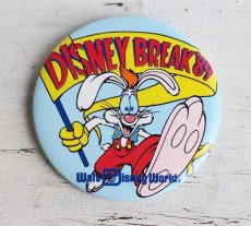 画像1: 80s DISNEY BREAK 89 Walt Disney Worid ロジャー ラビット 缶バッジ (1)