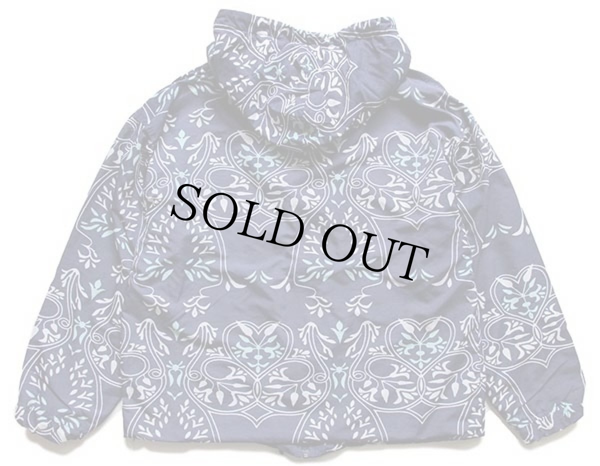 画像2: 90s ポルトガル製 Reebokリーボック 総柄 ナイロンパーカー (2)