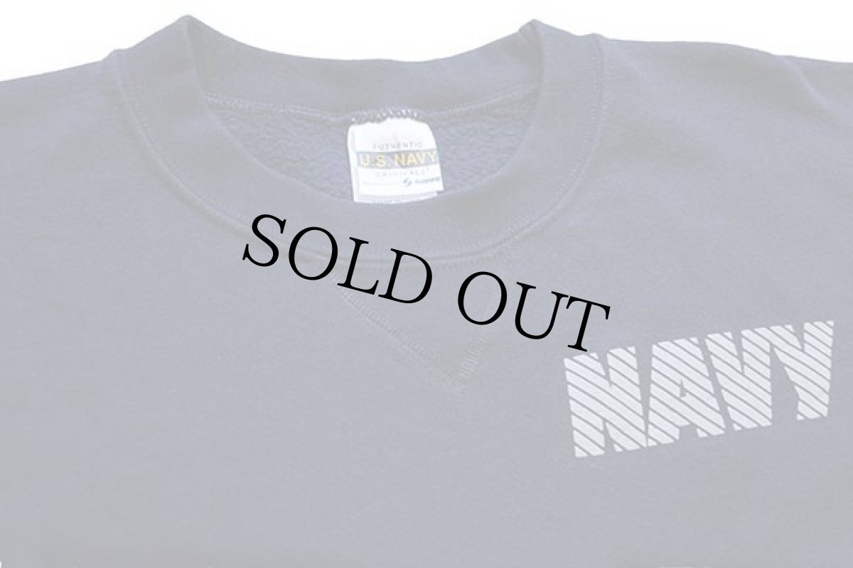 画像3: USA製 米軍 U.S.NAVY 両面リフレクタープリント 前V スウェット 紺 L (3)