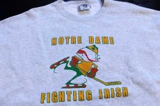 画像3: 90s USA製 Leeリー NOTRE DAME FIGHTING IRISH クローバー 両面プリント スウェット 杢ライトグレー 2XL (3)