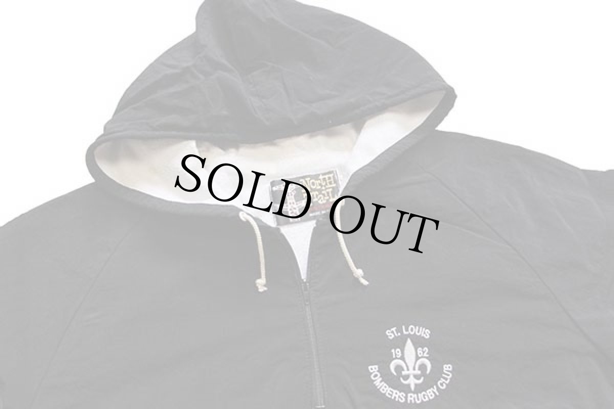 画像3: 90s USA製 BOMBERS RUGBY CLUB 刺繍 プルオーバー ナイロンパーカー 黒 2XL (3)