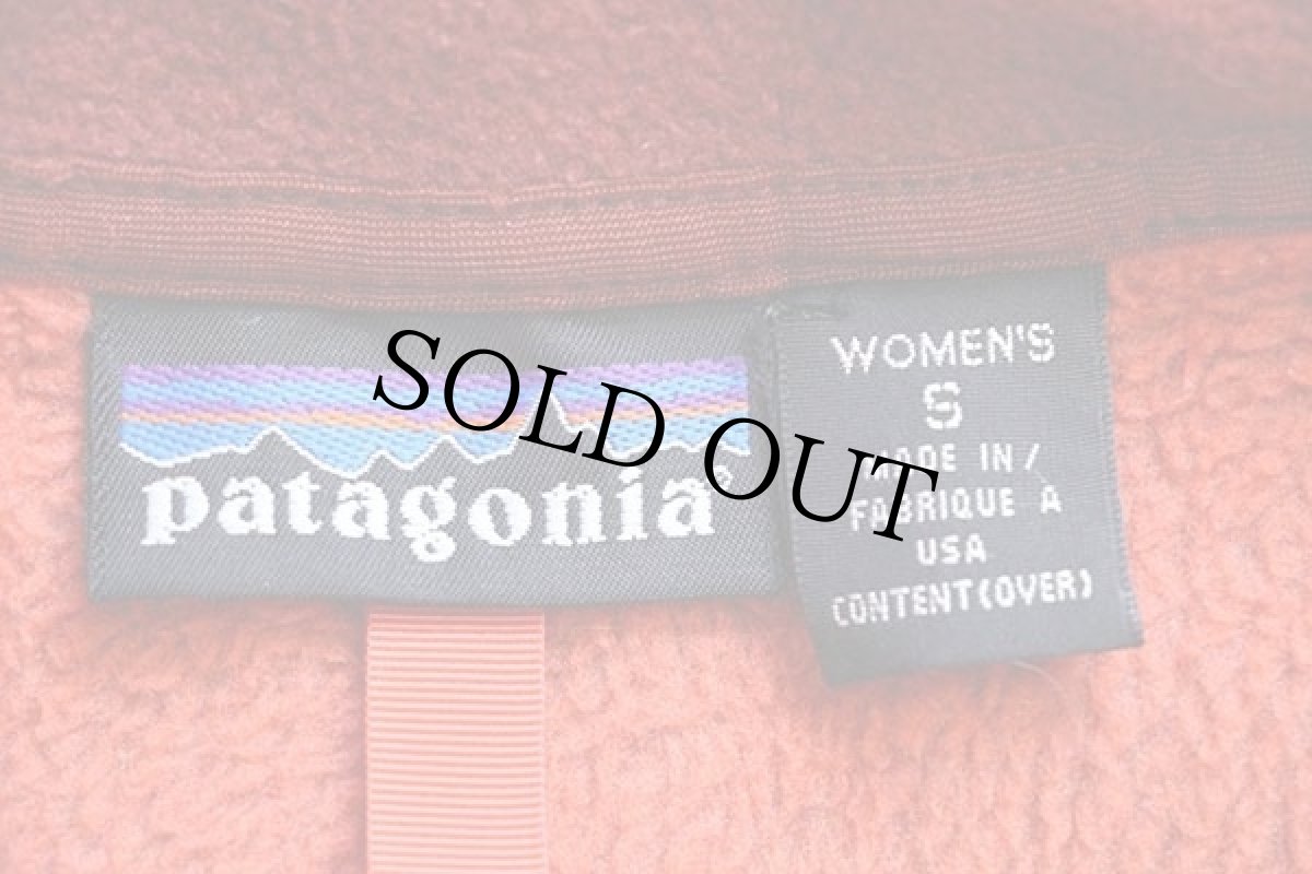 画像4: 00s USA製 patagoniaパタゴニア R2 POLARTEC フリースベスト パーシモン W-S★刺繍ロゴ (4)