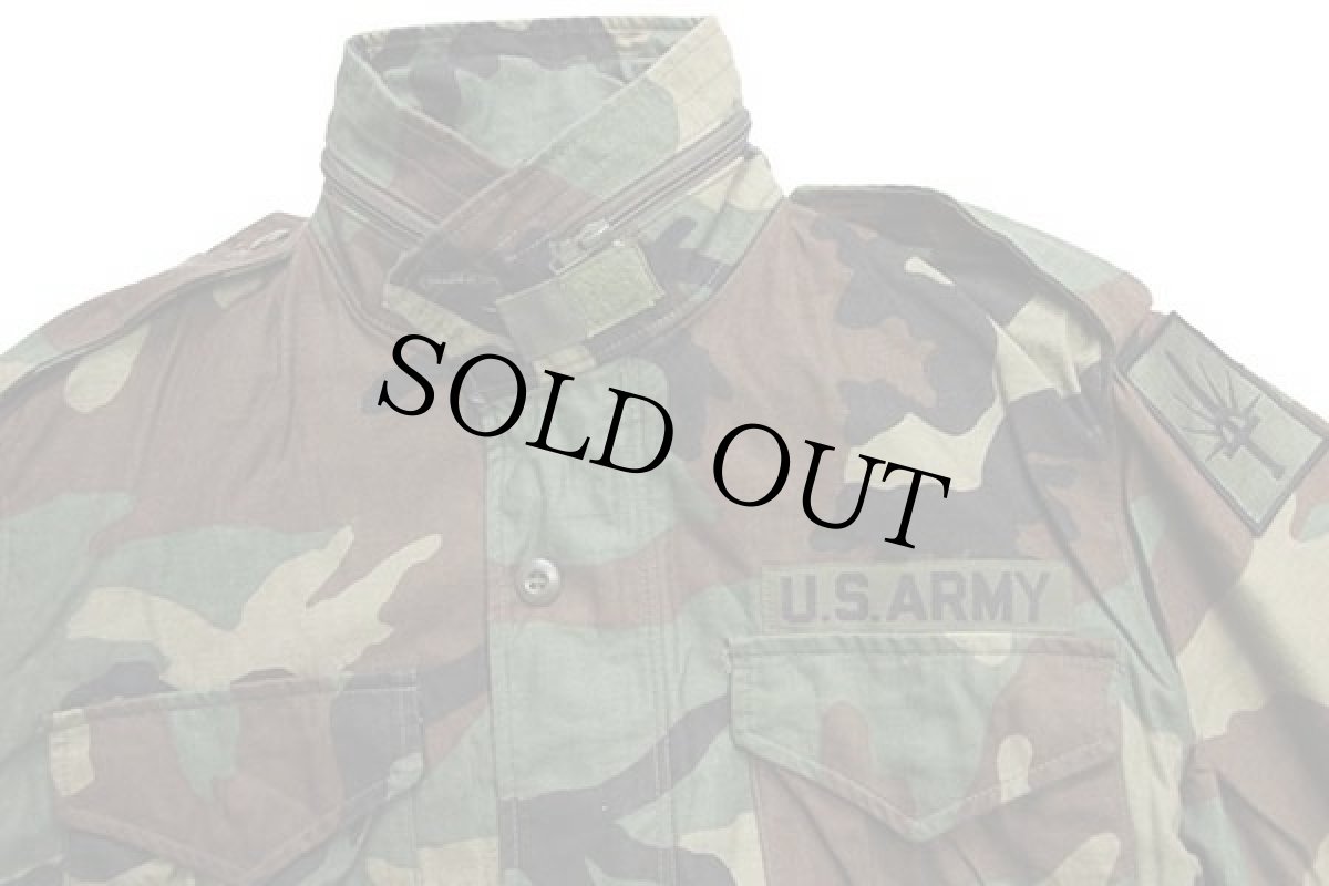 画像3: 90s 米軍 U.S.ARMY パッチ付き ウッドランドカモ M-65 フィールドジャケット S-R (3)