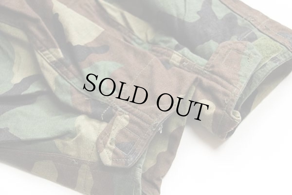 画像6: 90s 米軍 U.S.ARMY パッチ付き ウッドランドカモ M-65 フィールドジャケット S-R (6)