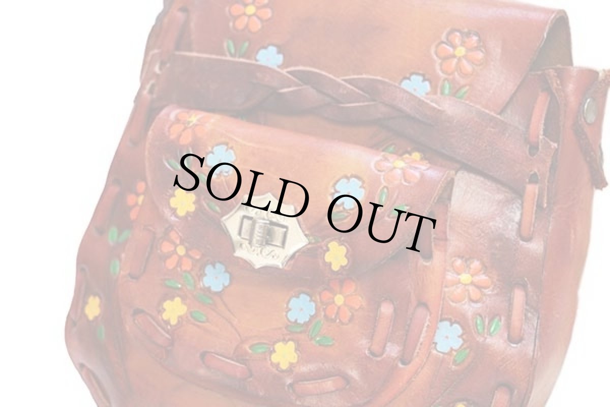 画像4: メキシコ製 花柄 カービング ペイント レザー ショルダーバッグ 茶 (4)