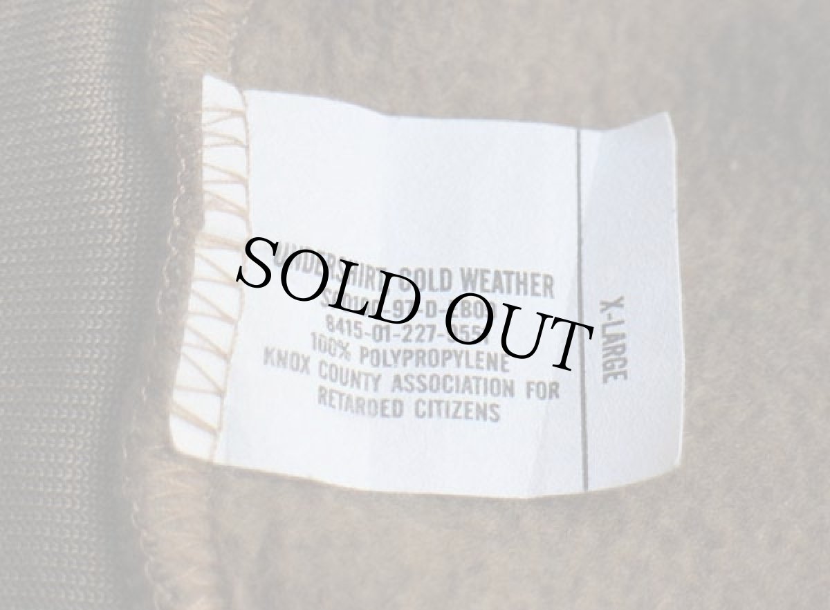 画像4: 90s 米軍 ハイネック フリーダムスリーブ 裏起毛 アンダーシャツ コヨーテブラウン XL (4)