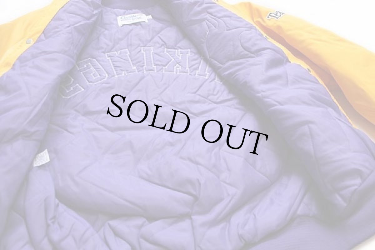 画像6: デッドストック★90s USA製 Chalk Line NFL MINNESOTA VIKINGS キルティングライナー ナイロンスタジャン 黄×紫 L (6)