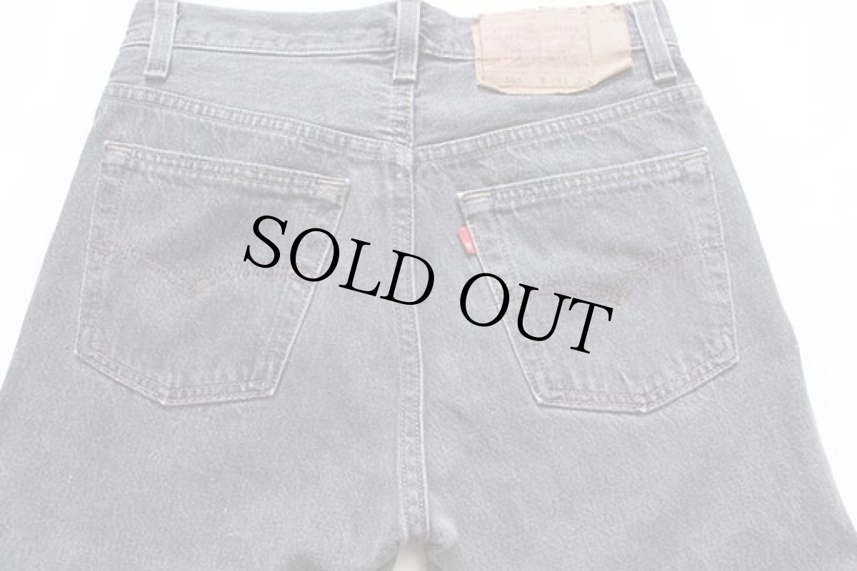 画像5: 90s USA製 Levi'sリーバイス 501 カットオフ 先染め ブラック デニムパンツ w28 (5)