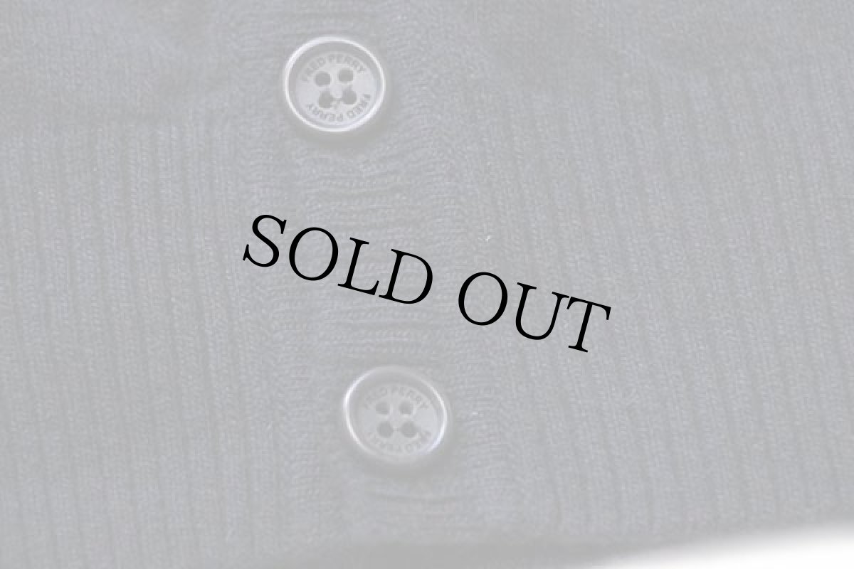 画像5: イタリア製 FRED PERRYフレッドペリー ワンポイント エルボーパッチ付き ウールニット カーディガン 薄黒 L (5)