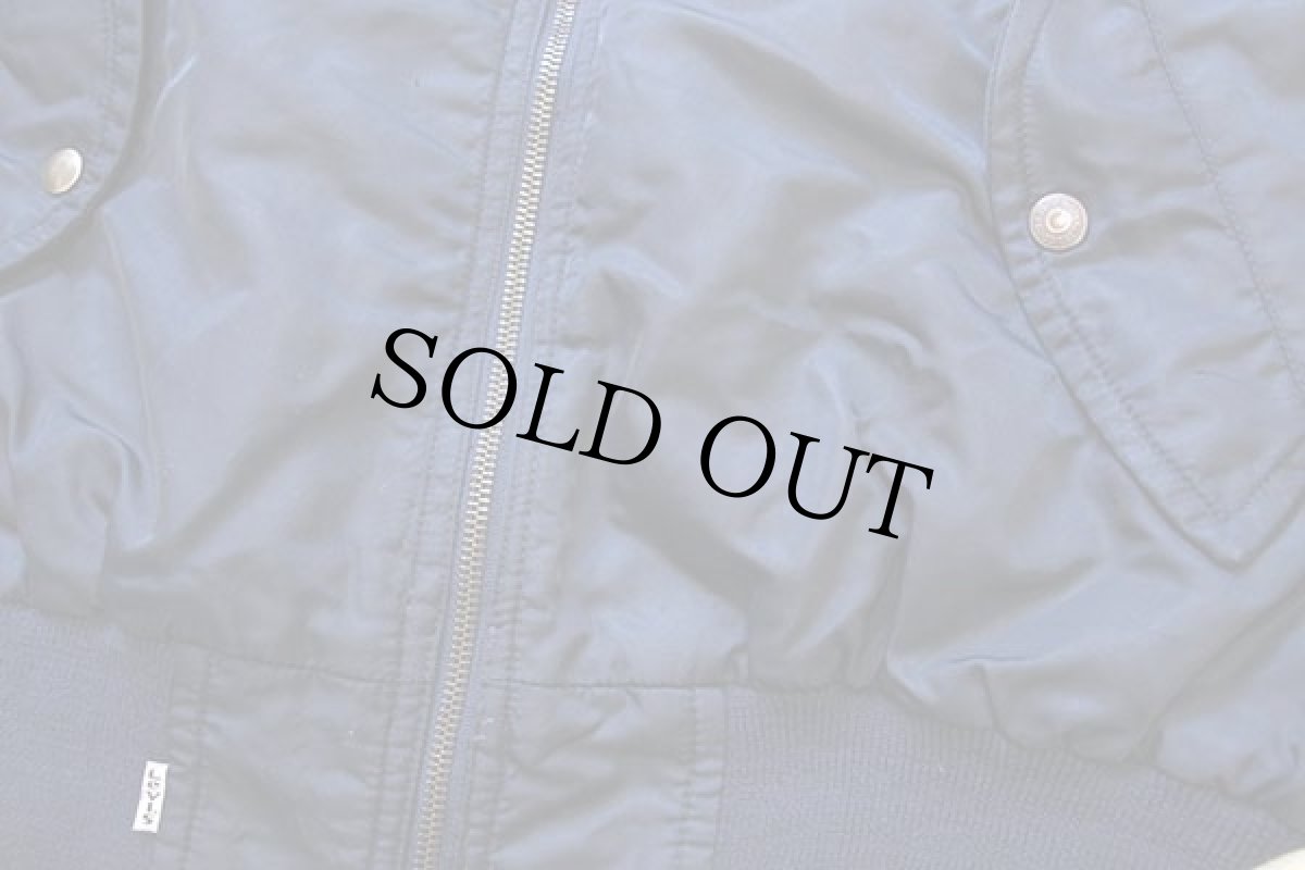 画像6: 90s イタリア製 Levi'sリーバイス MA-1タイプ ロゴ刺繍 ナイロン フライトジャケット 濃紺 M★ユーロ (6)