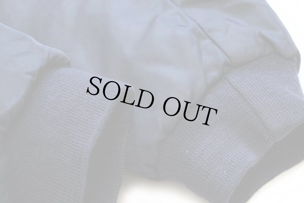 画像8: 90s イタリア製 Levi'sリーバイス MA-1タイプ ロゴ刺繍 ナイロン フライトジャケット 濃紺 M★ユーロ (8)