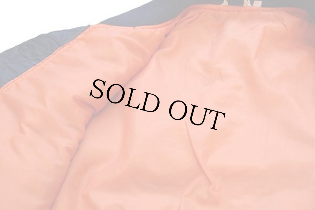 画像5: 90s イタリア製 Levi'sリーバイス MA-1タイプ ロゴ刺繍 ナイロン フライトジャケット 濃紺 M★ユーロ (5)