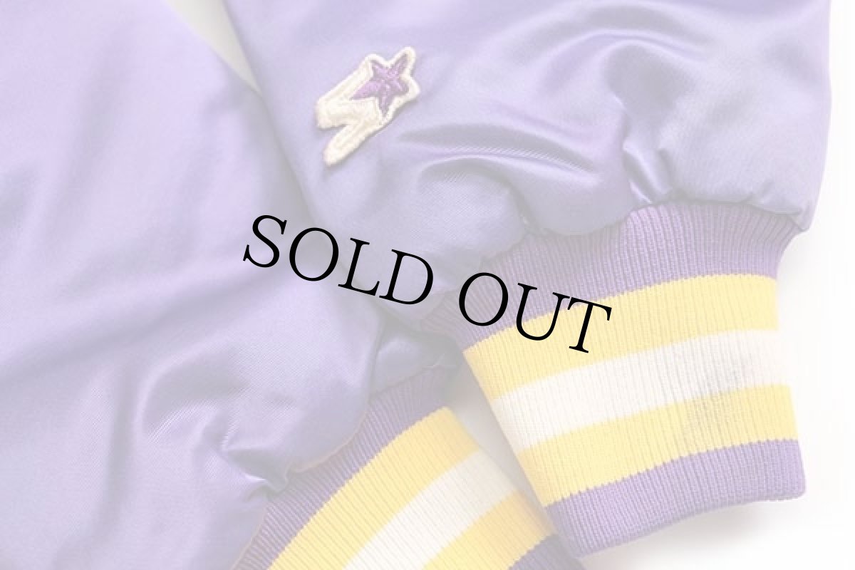 画像5: 90s USA製 STARTERスターター NFL MINNESOTA VIKINGS キルティングライナー ナイロンスタジャン 紫 M (5)