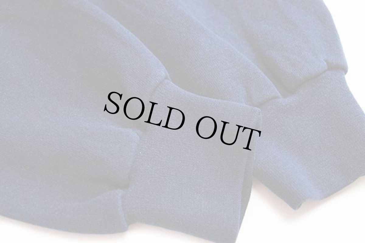 画像6: USA製 米軍 U.S.NAVY 両面リフレクタープリント 前V スウェット 紺 L (6)