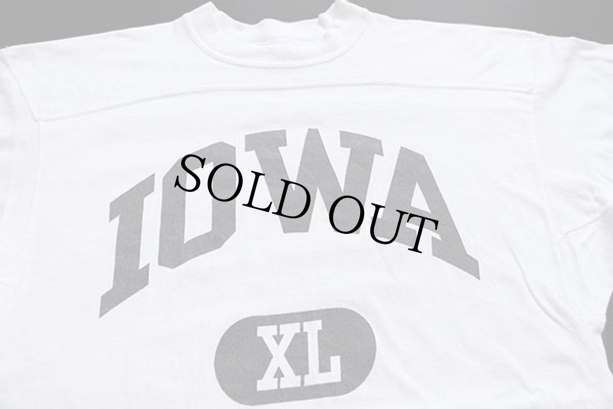 画像3: 90s USA製 RUSSELLラッセル IOWA コットン フットボールTシャツ 白 L (3)