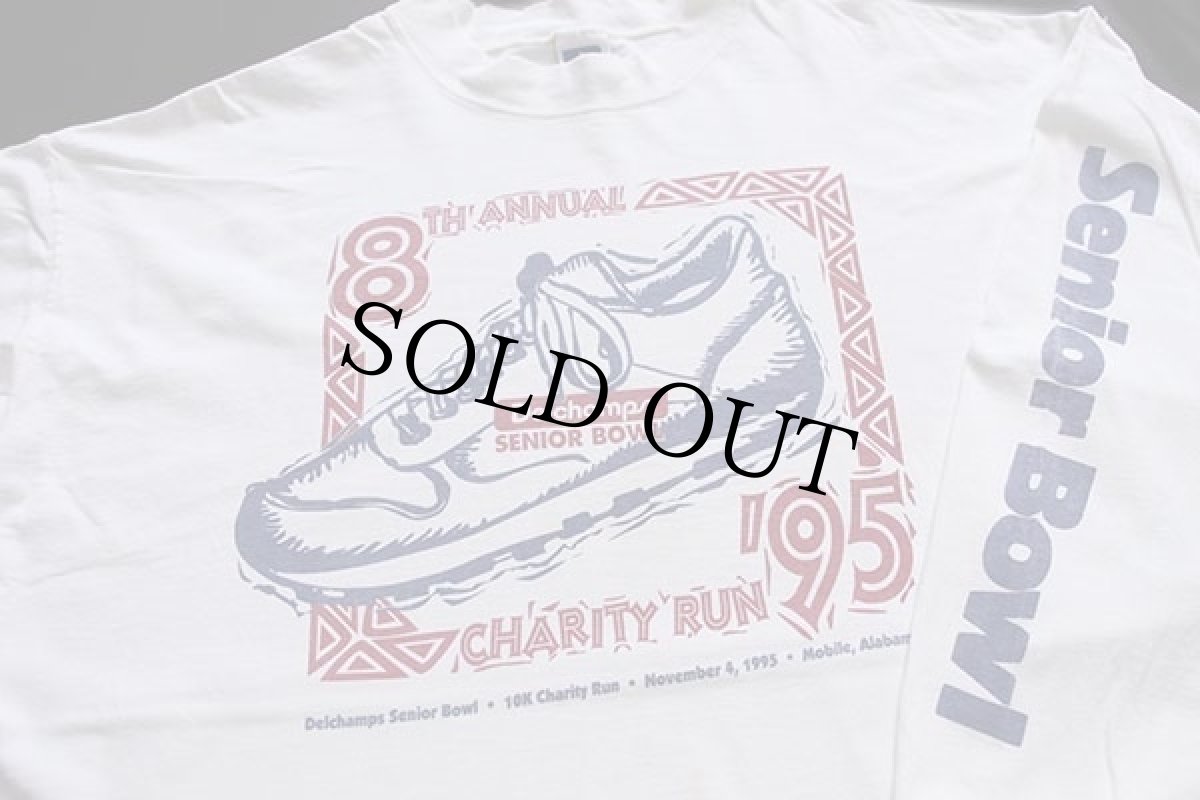 画像3: 90s USA製 RUSSELLラッセル Delchamps CHARITY RUN 95 スニーカー 協賛 両面プリント コットン 長袖Tシャツ 白 XL (3)