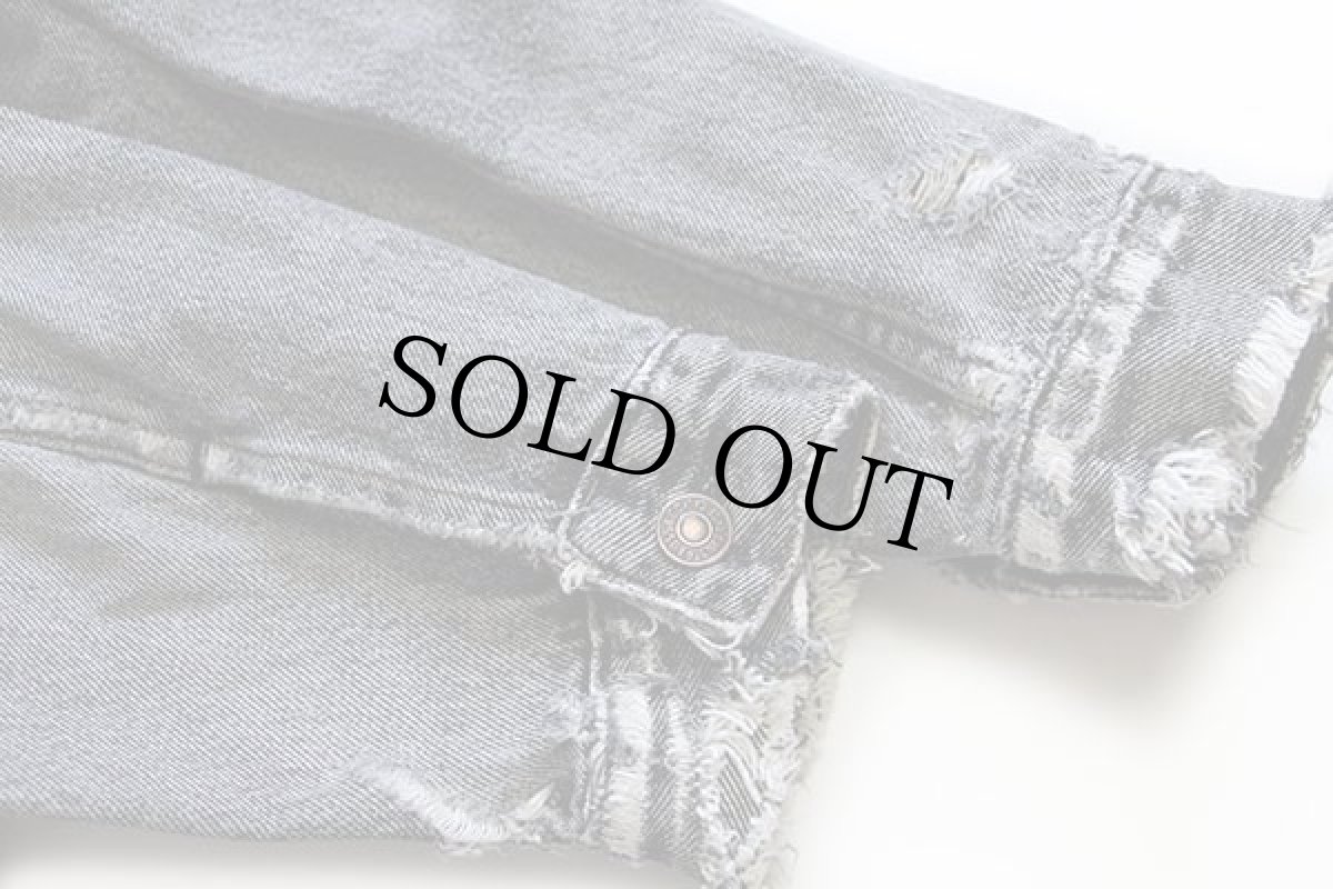 画像8: 90s Levi'sリーバイス 70503 先染め ブラック デニムジャケット 4ポケット ボロ L★ユーロ (8)